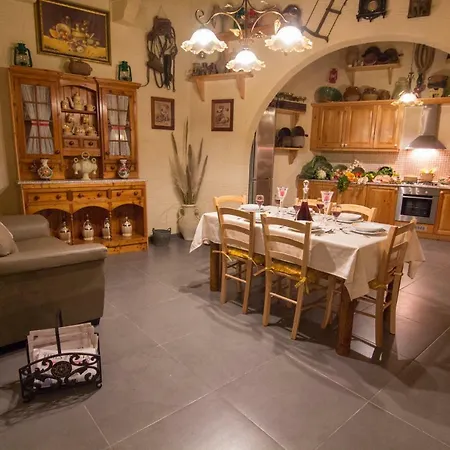 Ta' Marie Farmhouse Villa *